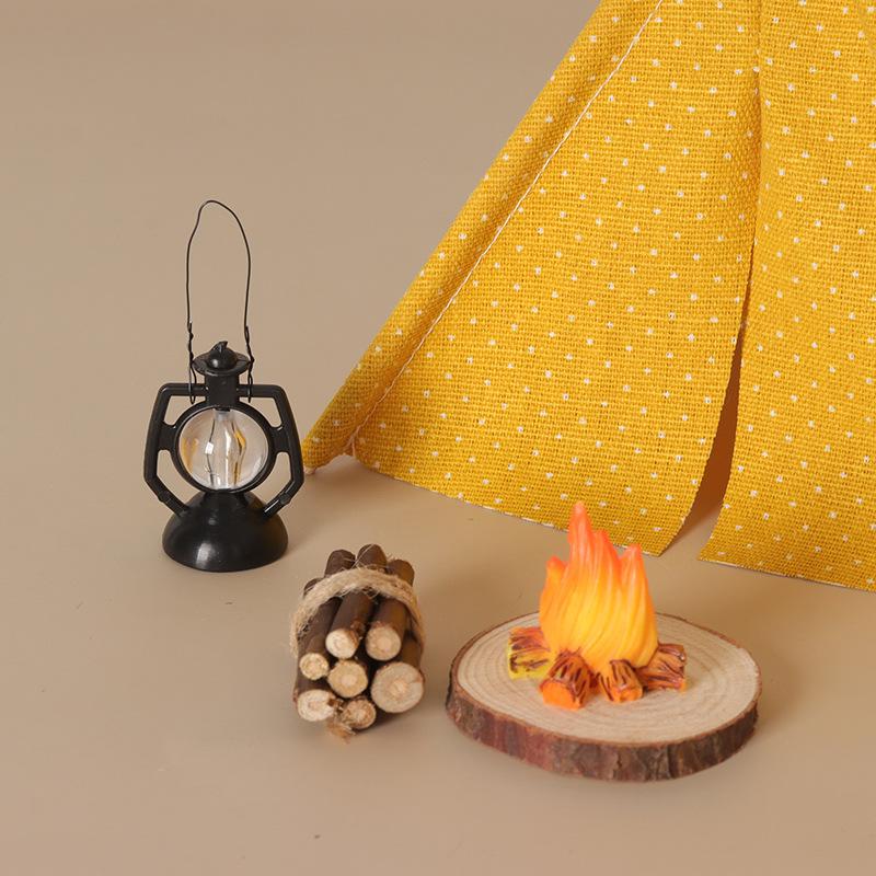 Outdoor Camping Games - Modellino di tenda da campeggio in