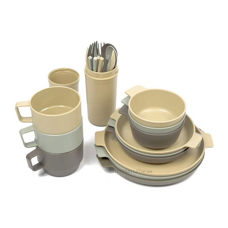 Set di stoviglie da esterno po - Outdoor Camping Store recensione e prezzo